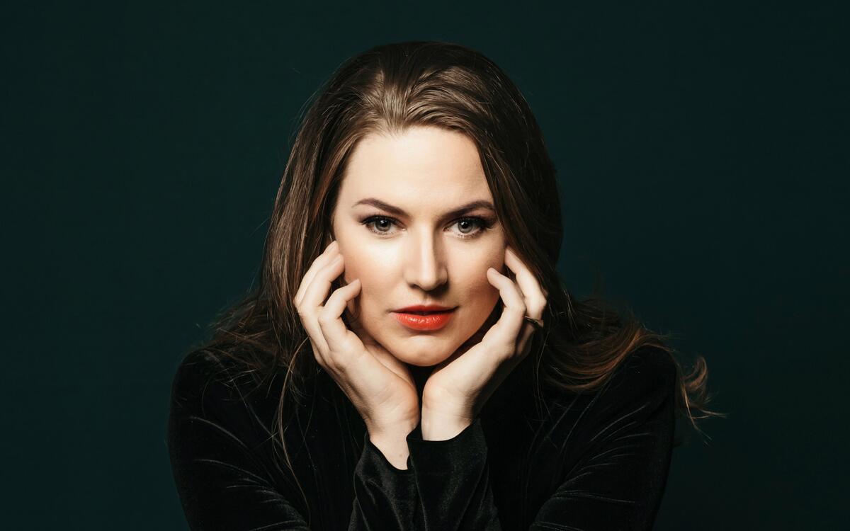 ELEANOR LYONS | Role debut as Leonore (Fidelio) in Madrid